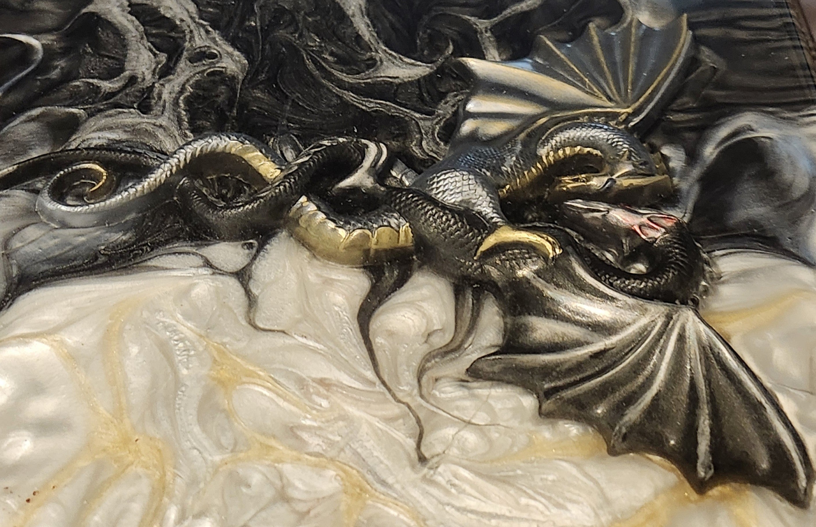 Yin and Yang Dragon — 3D Resin-Display-Riser Tray-with Silver Legs