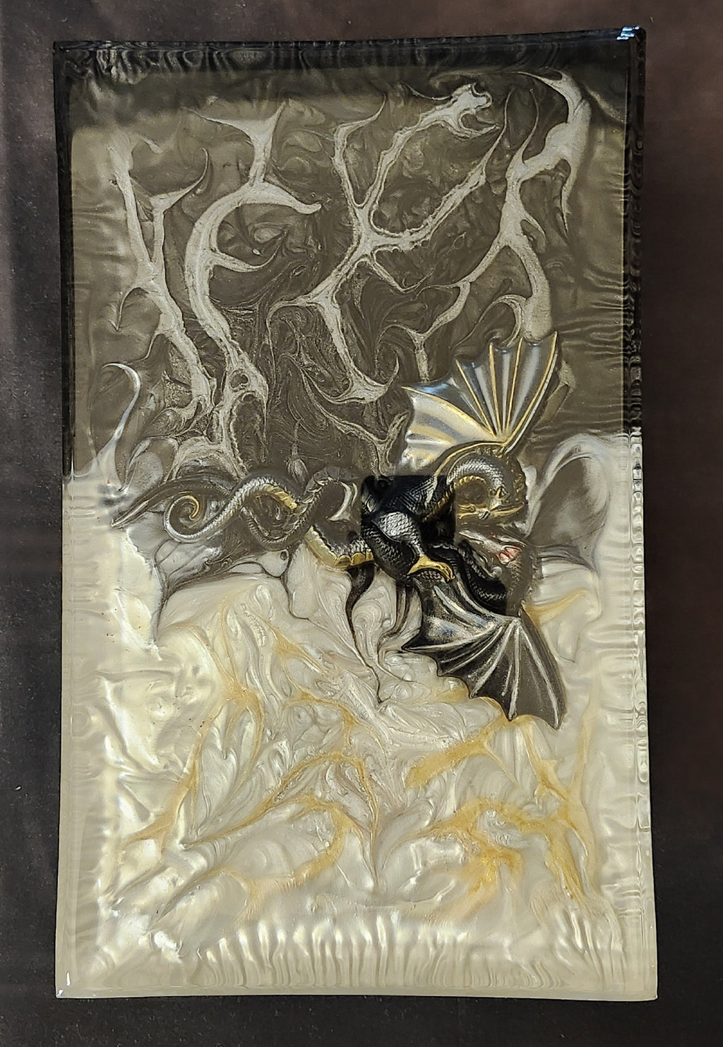 Yin and Yang Dragon — 3D Resin-Display-Riser Tray-with Silver Legs